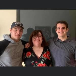 Meet your Posher, Leanne